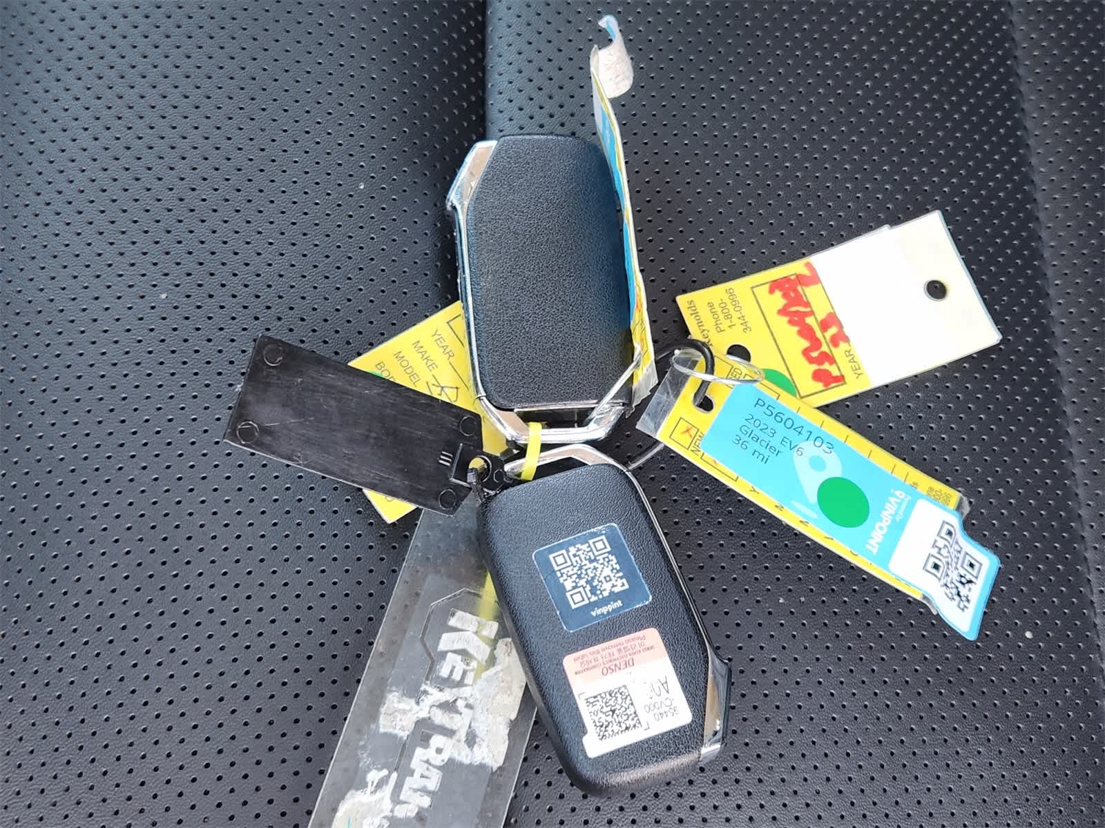 Thumbnail: 2023 Kia EV6 - 32