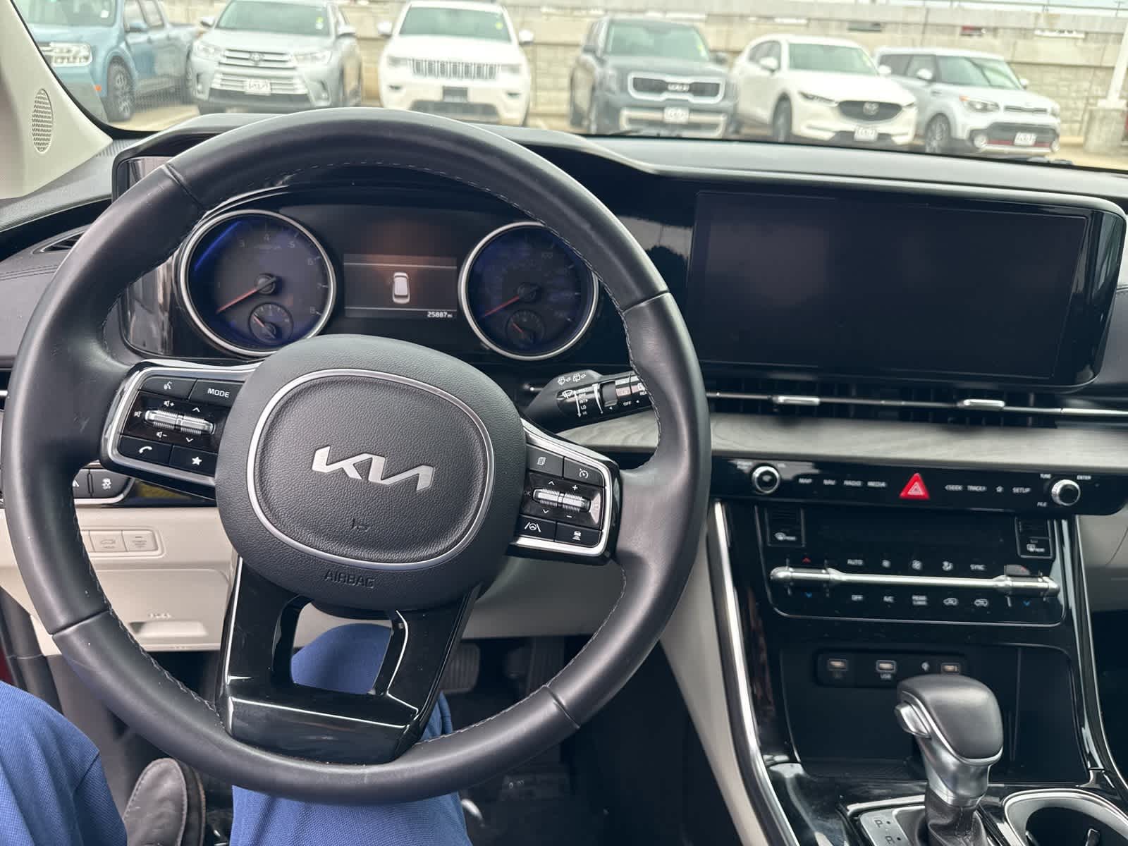 Thumbnail: 2024 Kia Carnival - 11