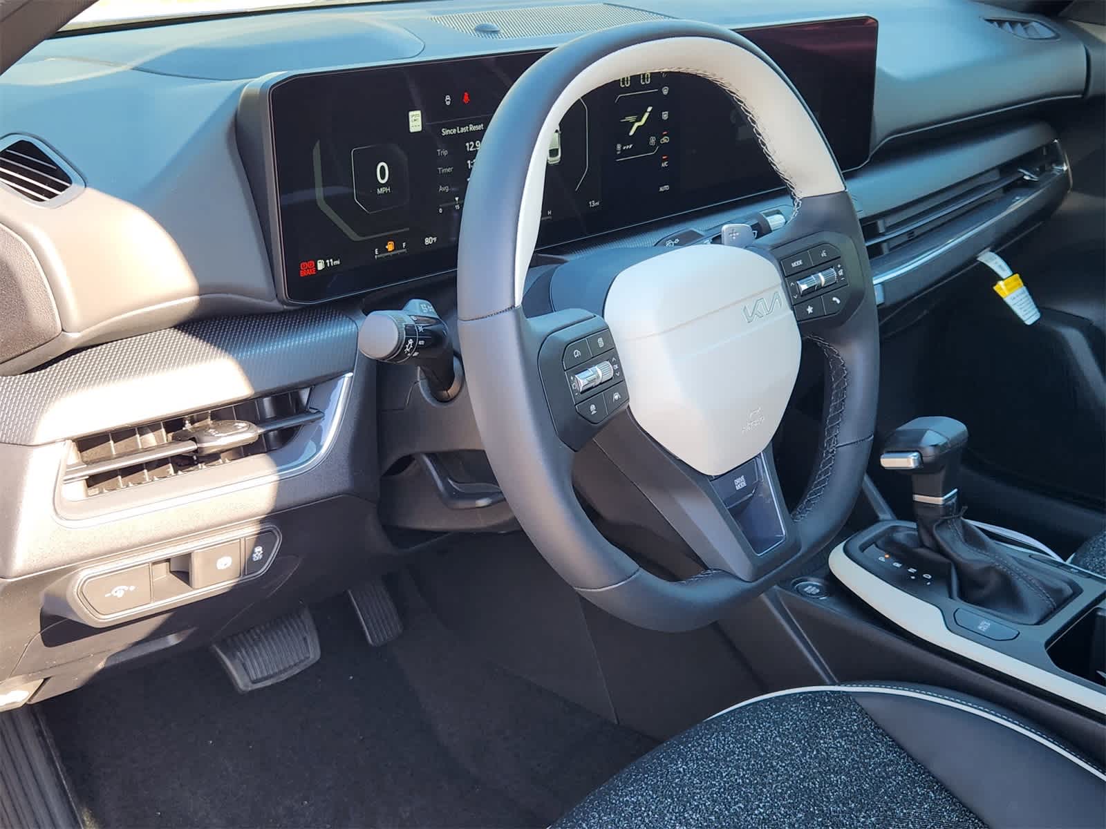 Thumbnail: 2025 Kia K4 - 2