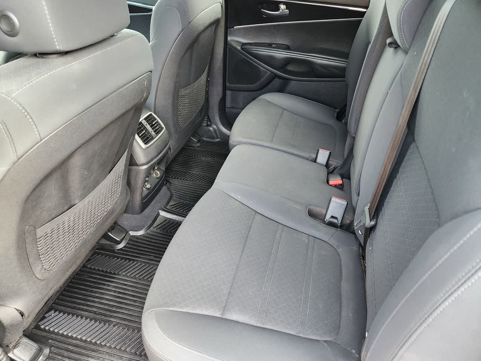 Thumbnail: 2019 Kia Sorento - 27