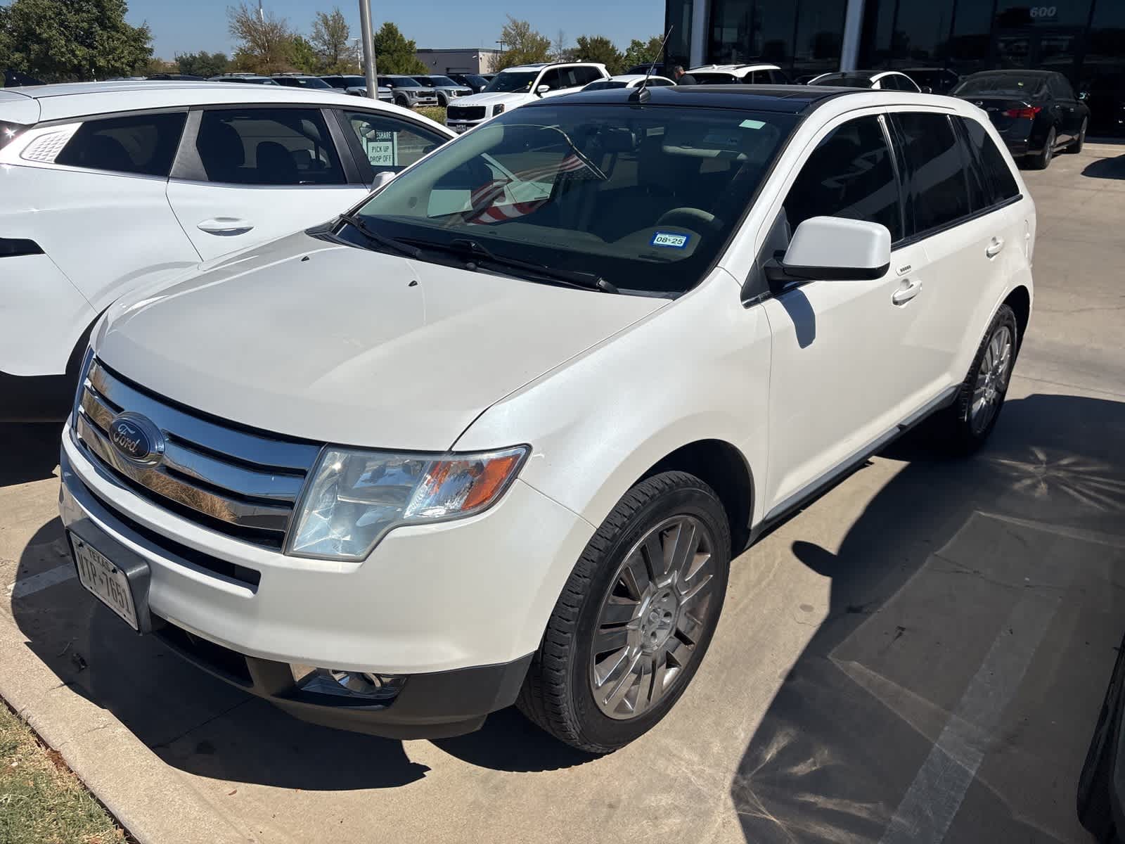 Thumbnail: 2010 Ford Edge - 2