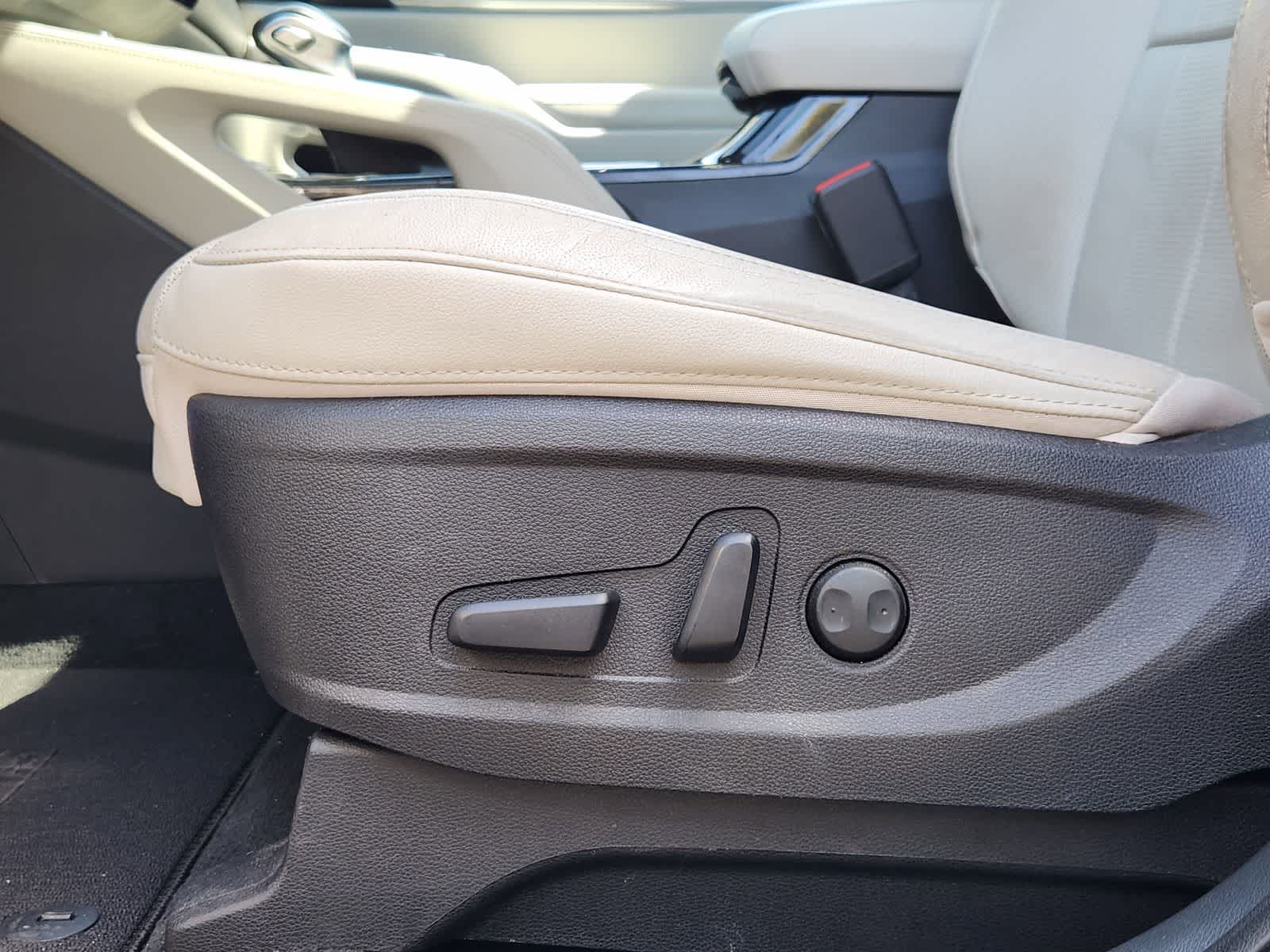 Thumbnail: 2020 Kia Telluride - 22