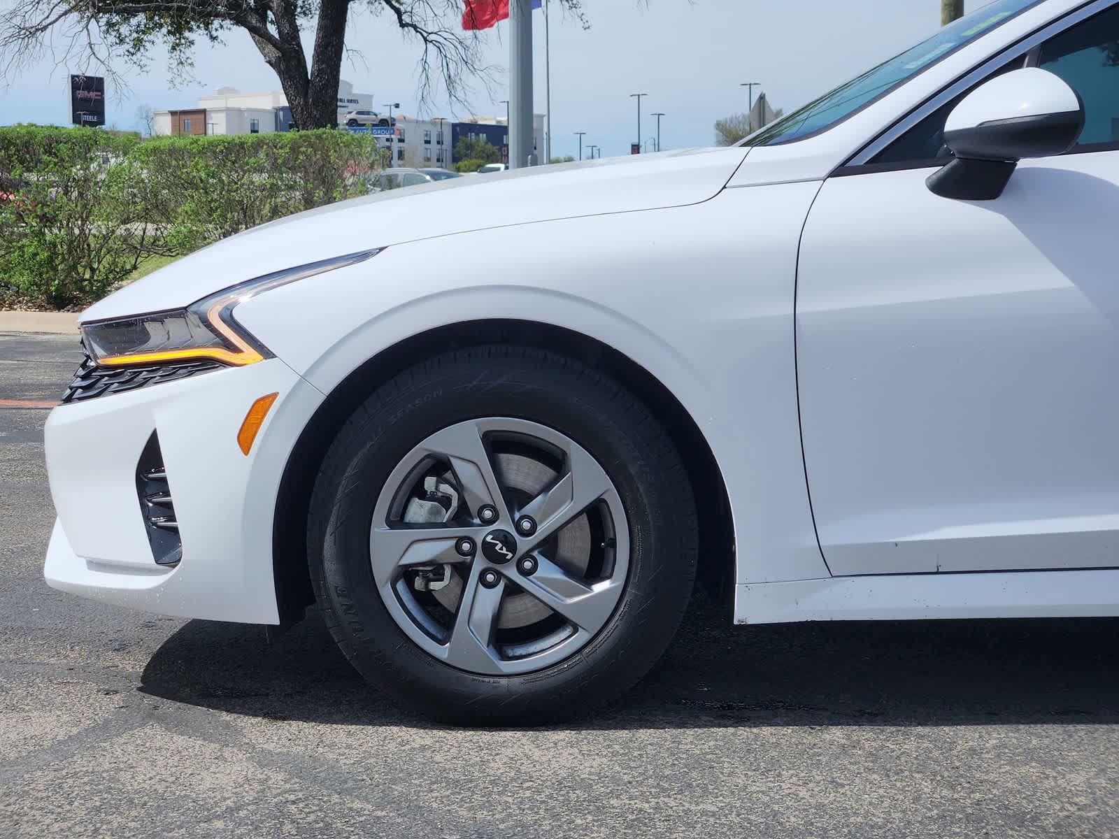 Thumbnail: 2023 Kia K5 - 8