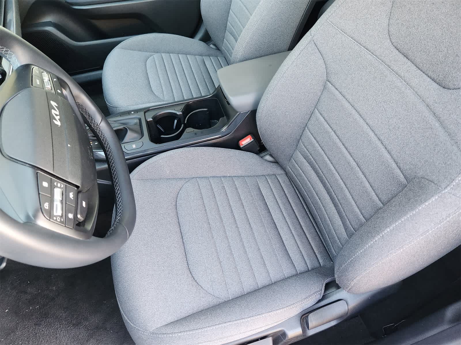 Thumbnail: 2025 Kia K4 - 12