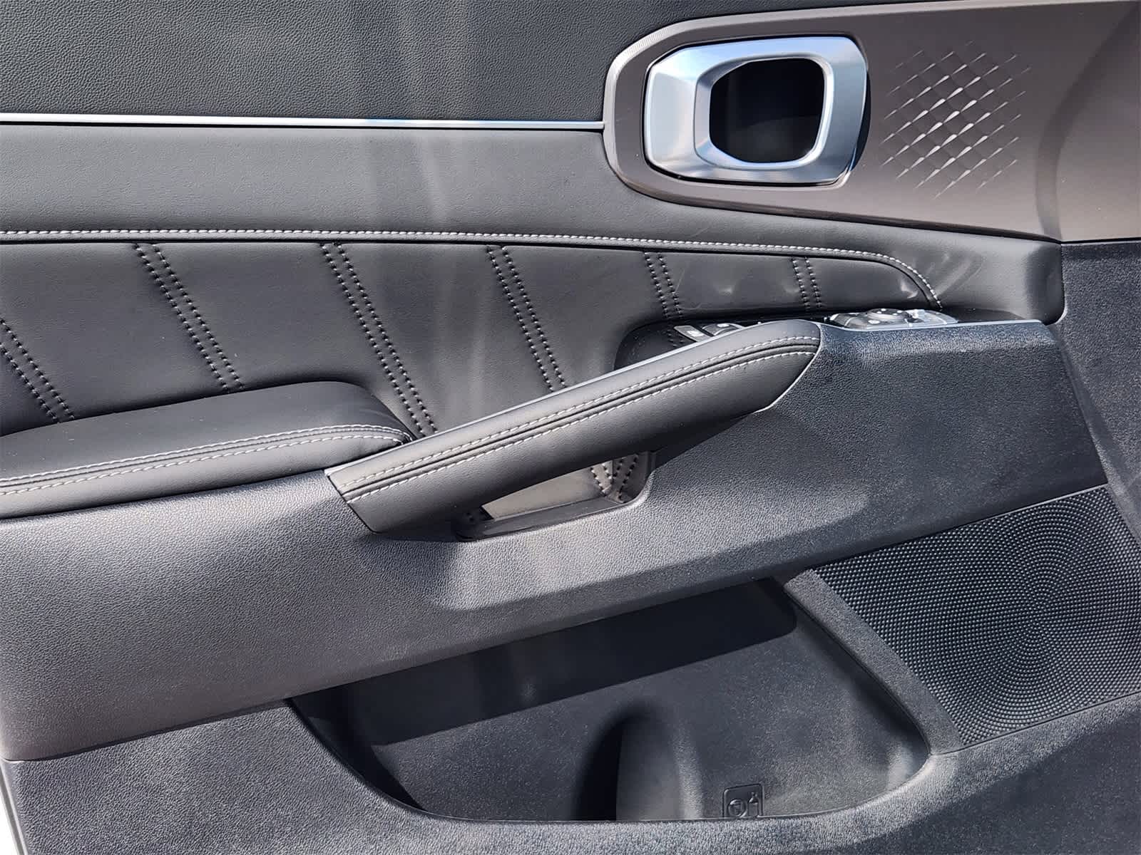 Thumbnail: 2025 Kia Sorento - 20