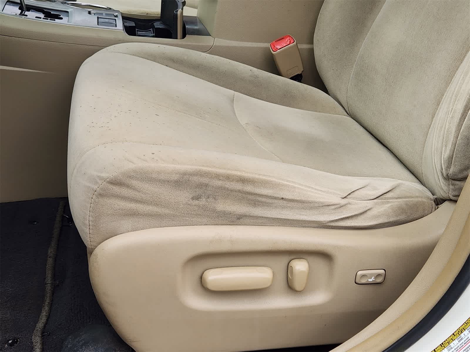 Thumbnail: 2012 Toyota Highlander - 22