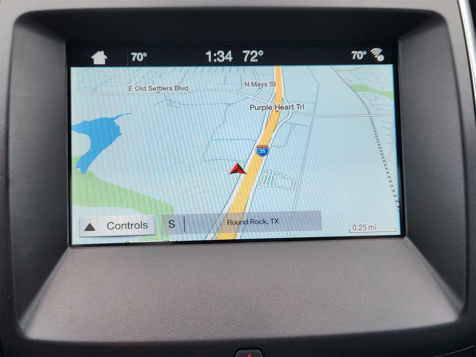 Thumbnail: 2019 Ford Edge - 17