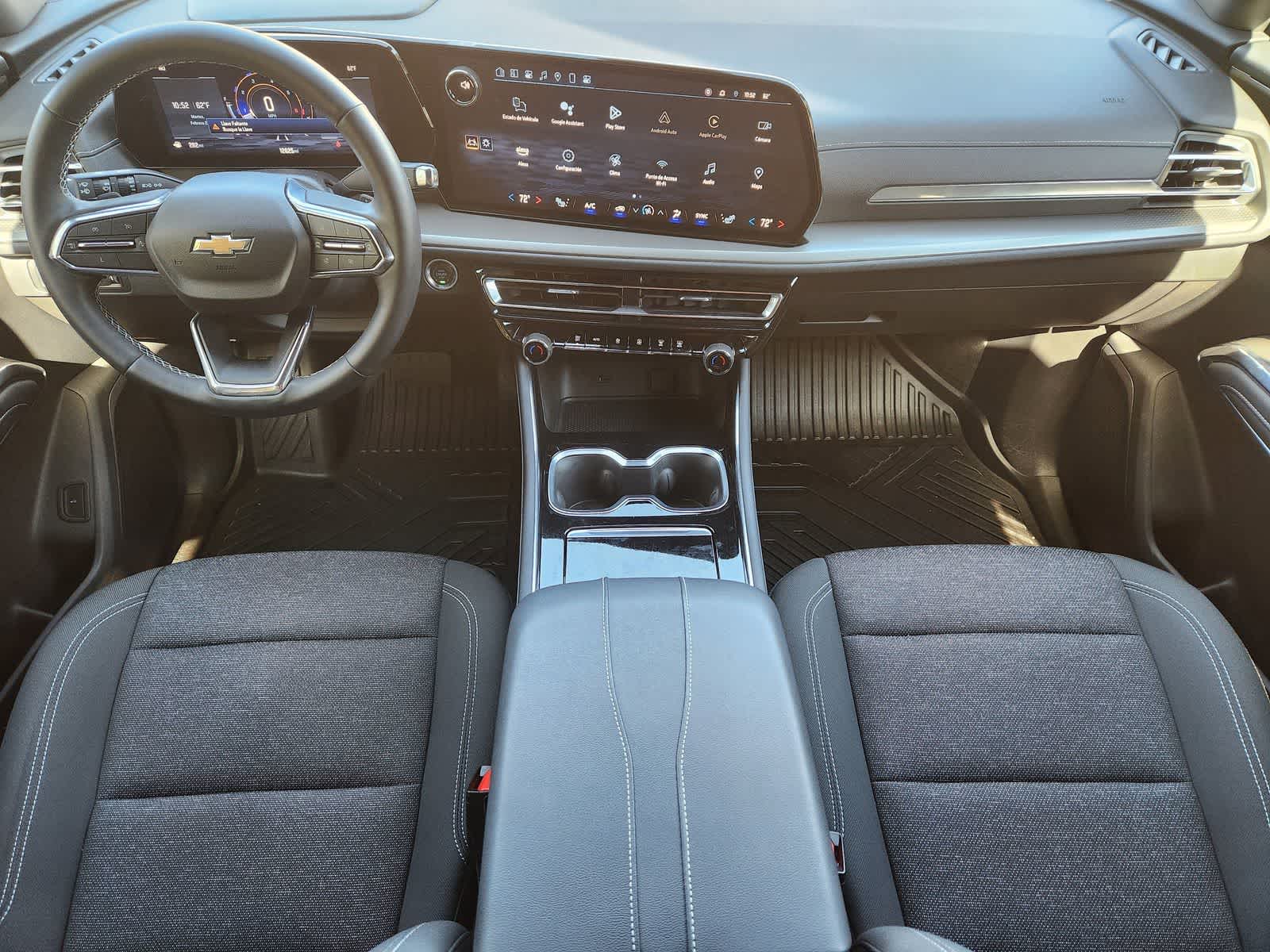 Thumbnail: 2024 Chevrolet Traverse - 23