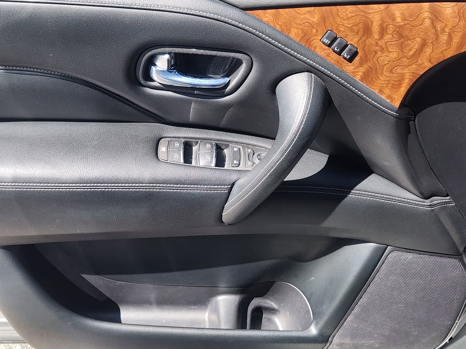 Thumbnail: 2019 INFINITI QX80 - 22