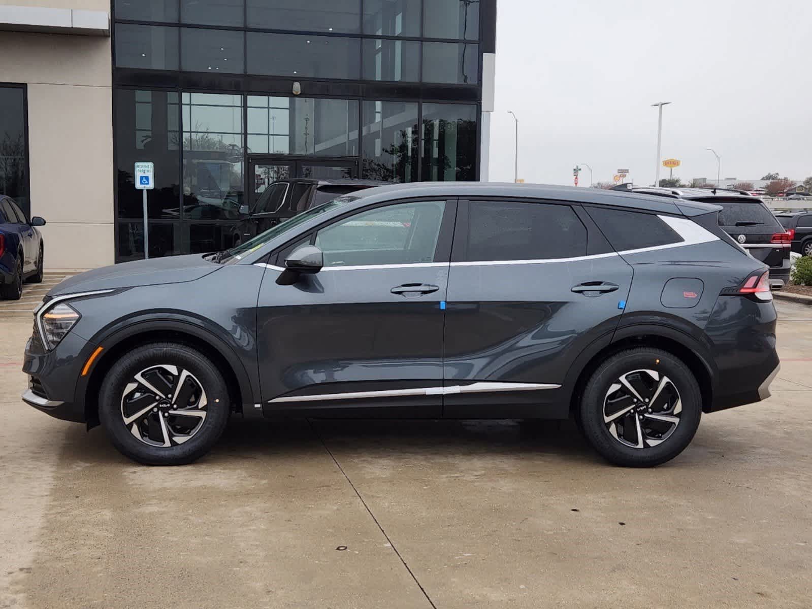 Thumbnail: 2025 Kia Sportage - 7