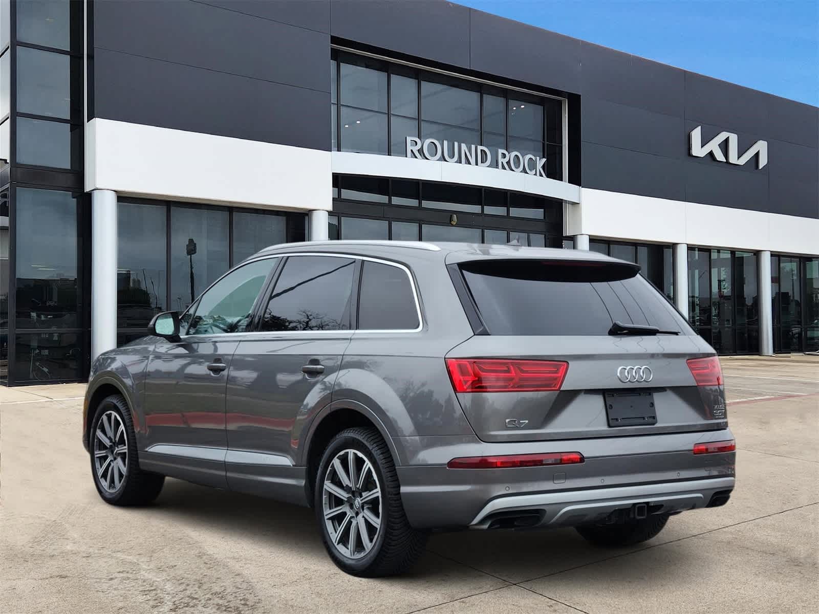 Thumbnail: 2017 Audi Q7 - 6