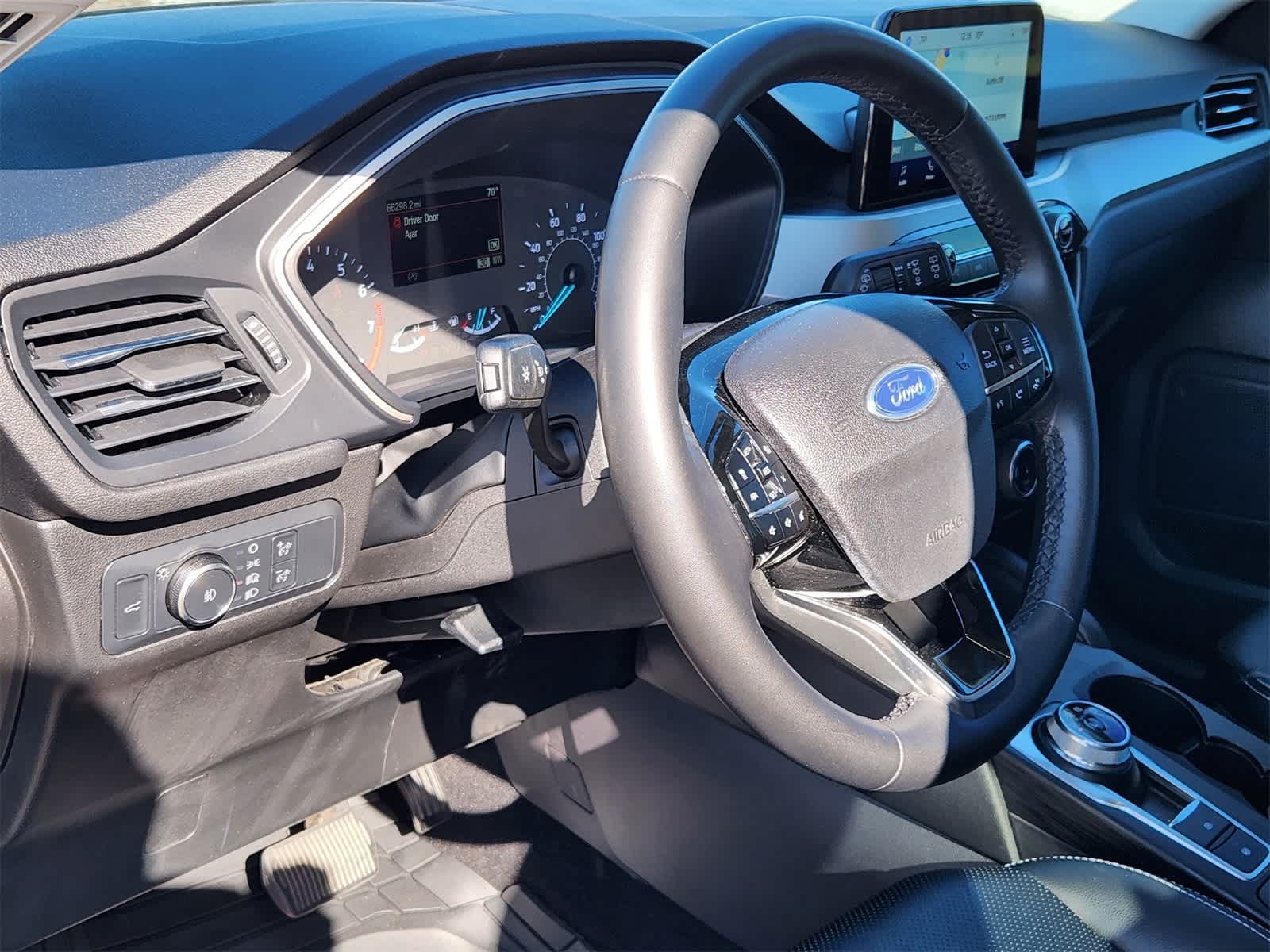 Thumbnail: 2022 Ford Escape - 2