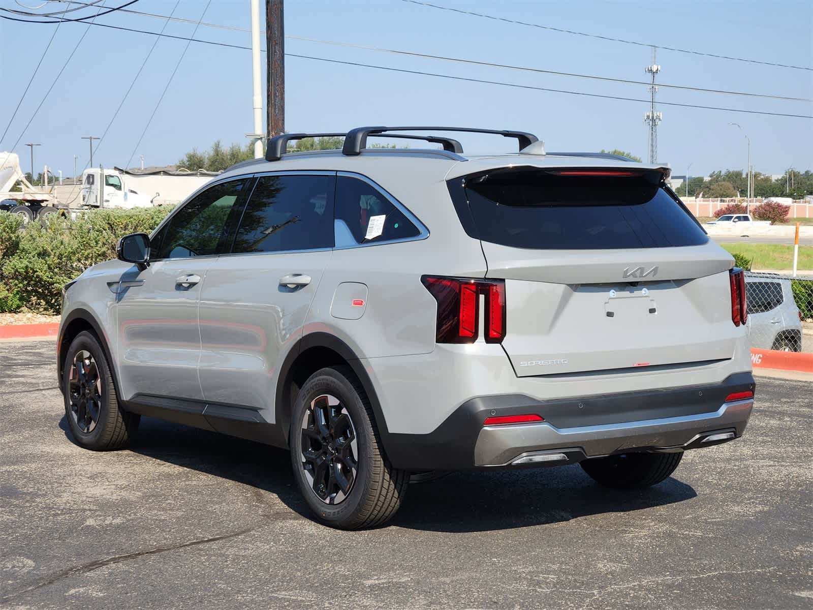 Thumbnail: 2026 Kia Sorento - 5