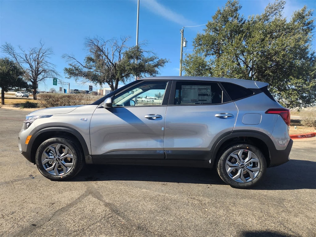 New 2026 Kia Seltos LX SUV
