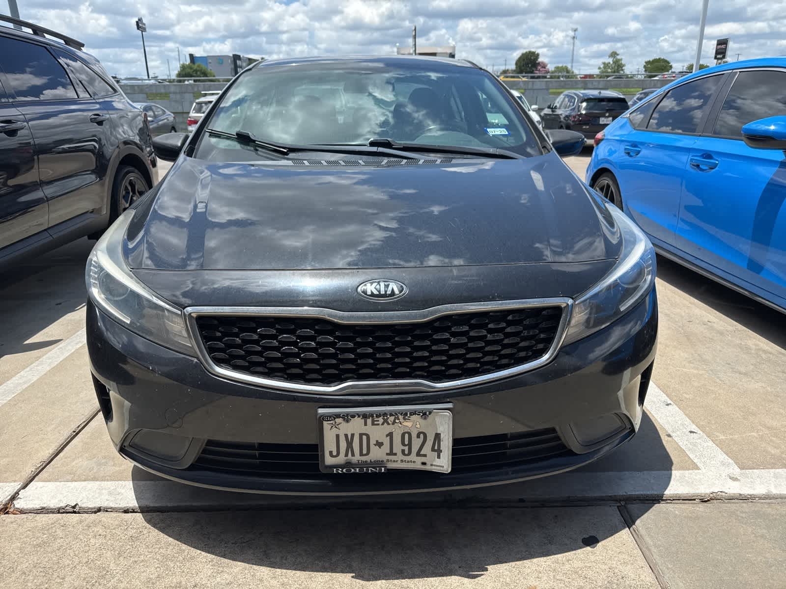 Thumbnail: 2017 Kia Forte - 2