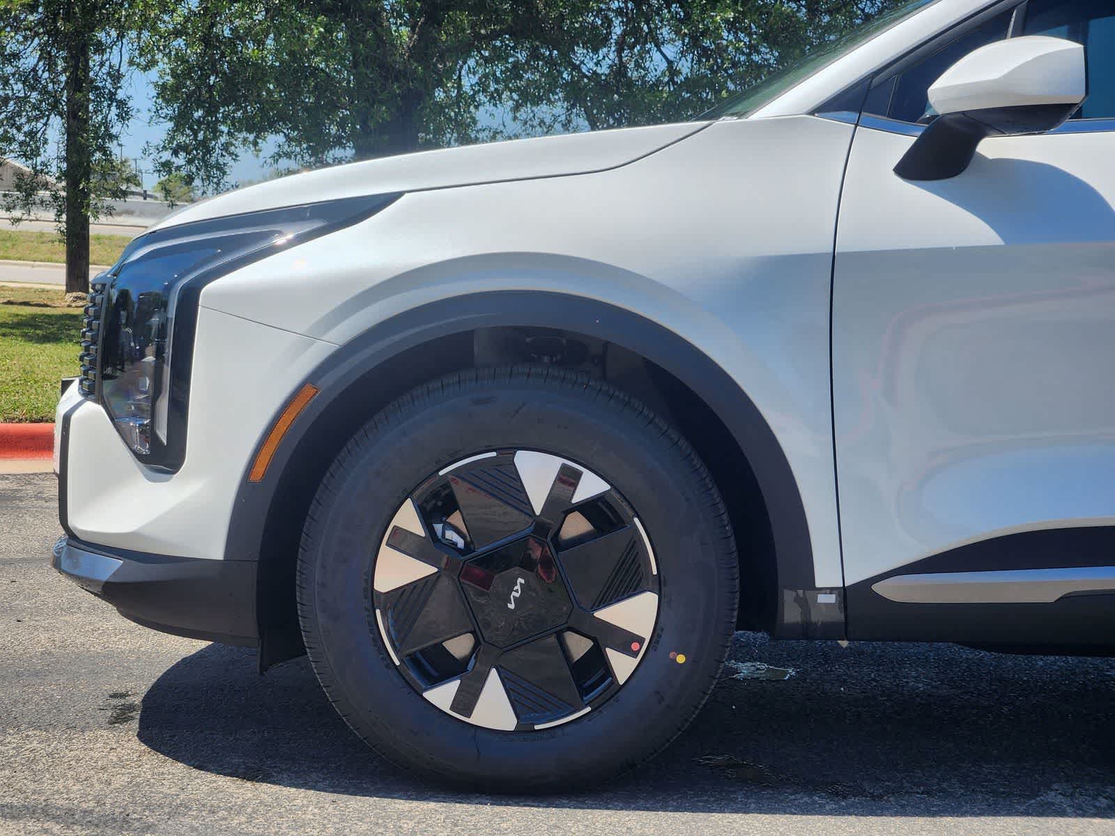 Thumbnail: 2026 Kia Sportage - 8