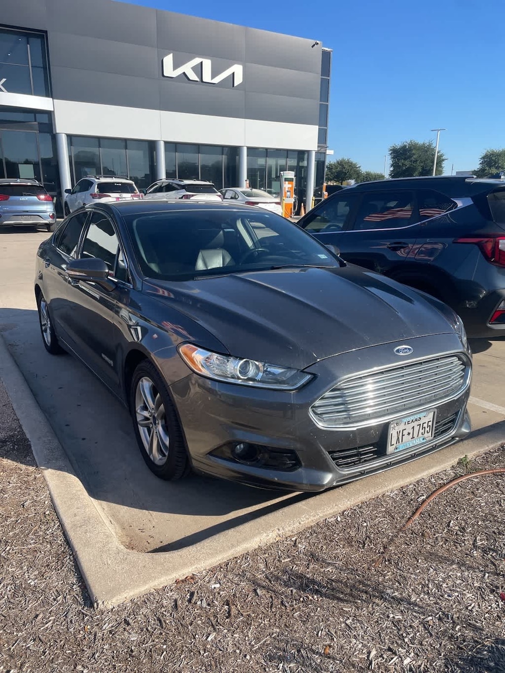 Used 2016 Ford Fusion Hybrid Titanium Sedan