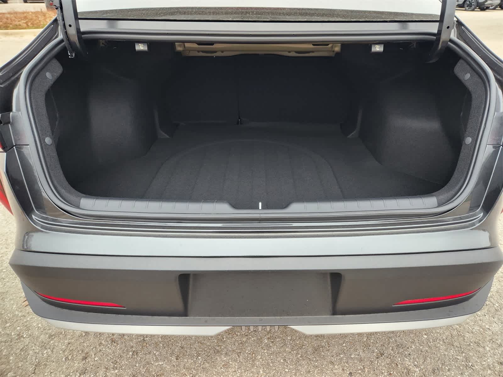 Thumbnail: 2026 Kia K4 - 24