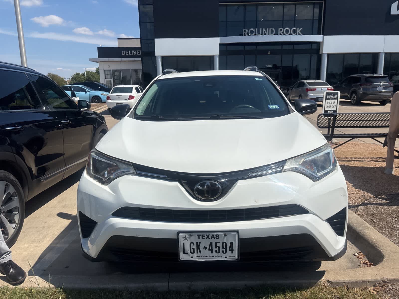 Thumbnail: 2018 Toyota RAV4 - 1