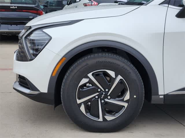 2025 Kia Sportage LX 8