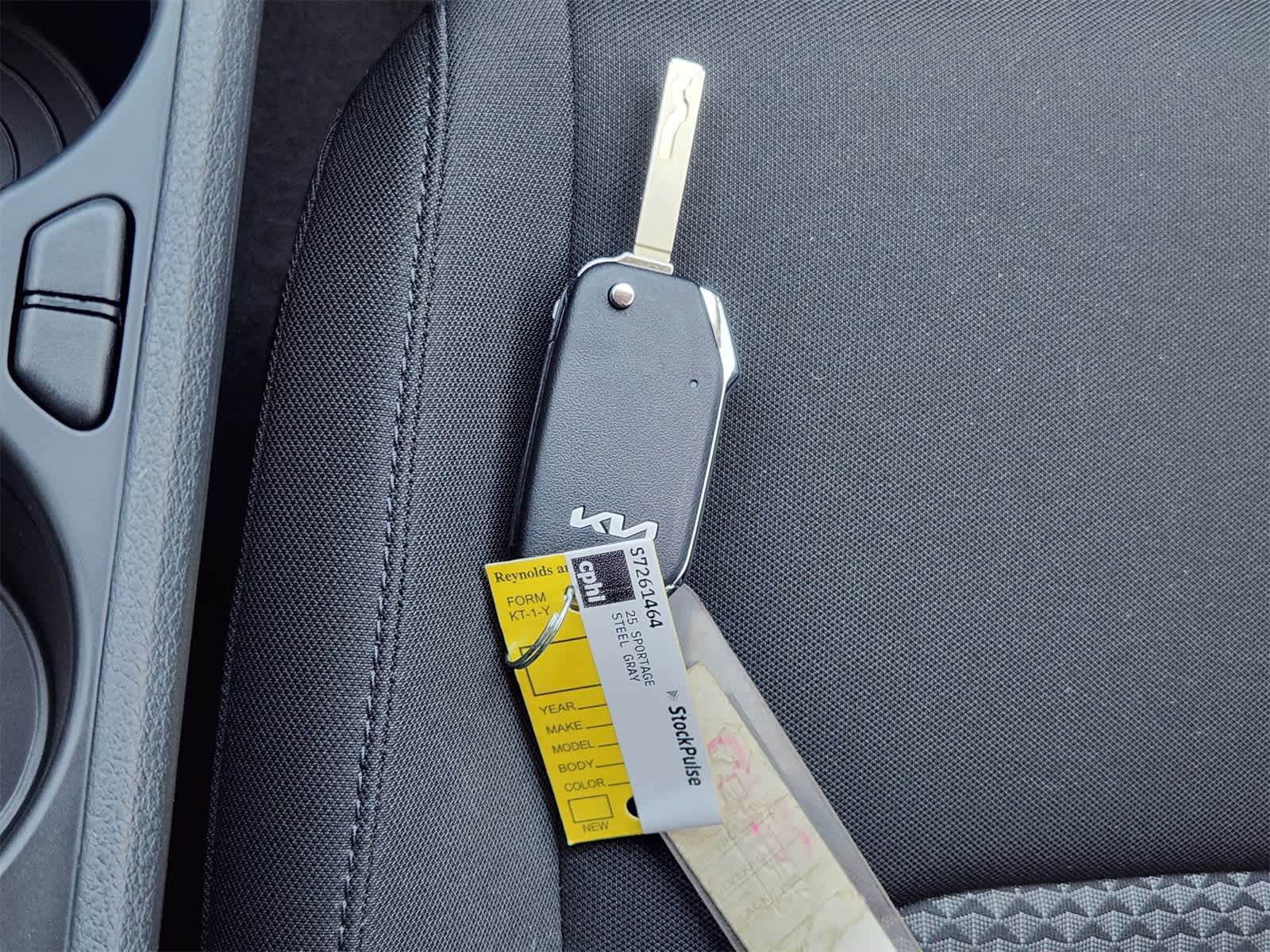 Thumbnail: 2025 Kia Sportage - 28