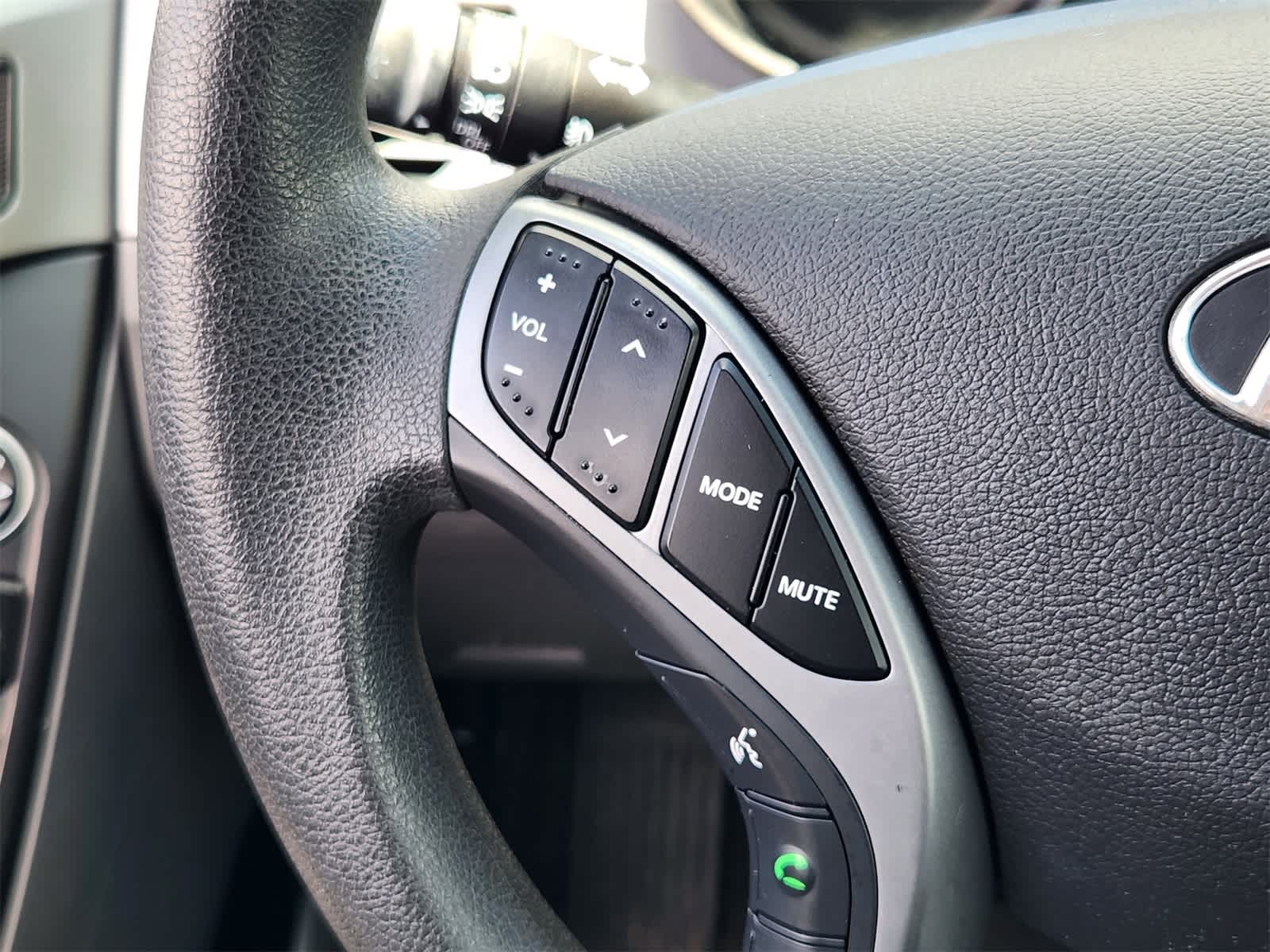 Thumbnail: 2016 Hyundai Elantra - 26