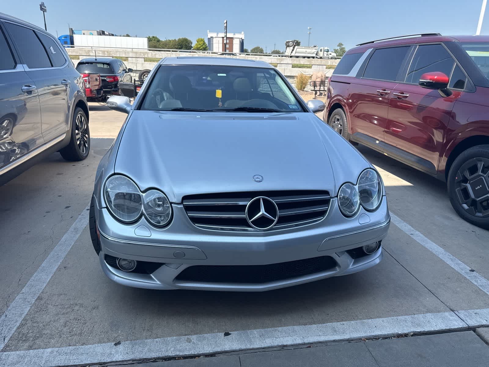 Thumbnail: 2009 Mercedes-Benz CLK - 2