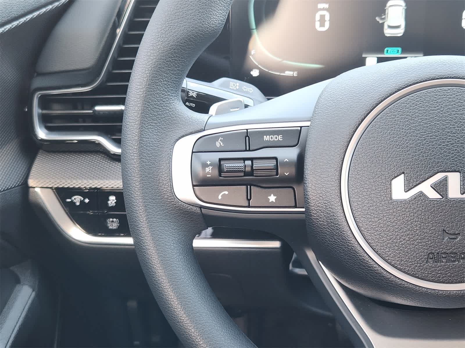 Thumbnail: 2025 Kia Sportage - 23