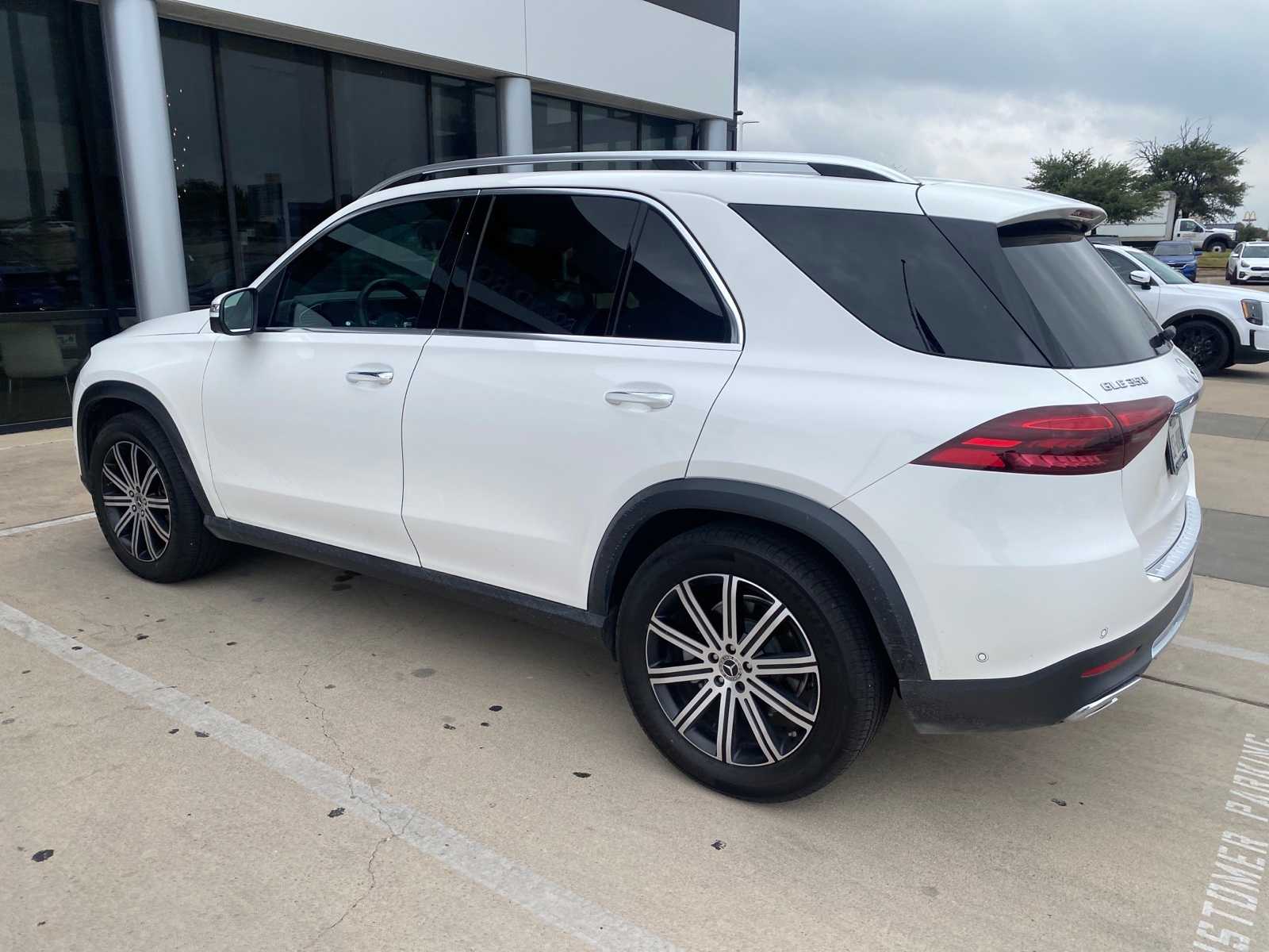 Thumbnail: 2024 Mercedes-Benz GLE - 4