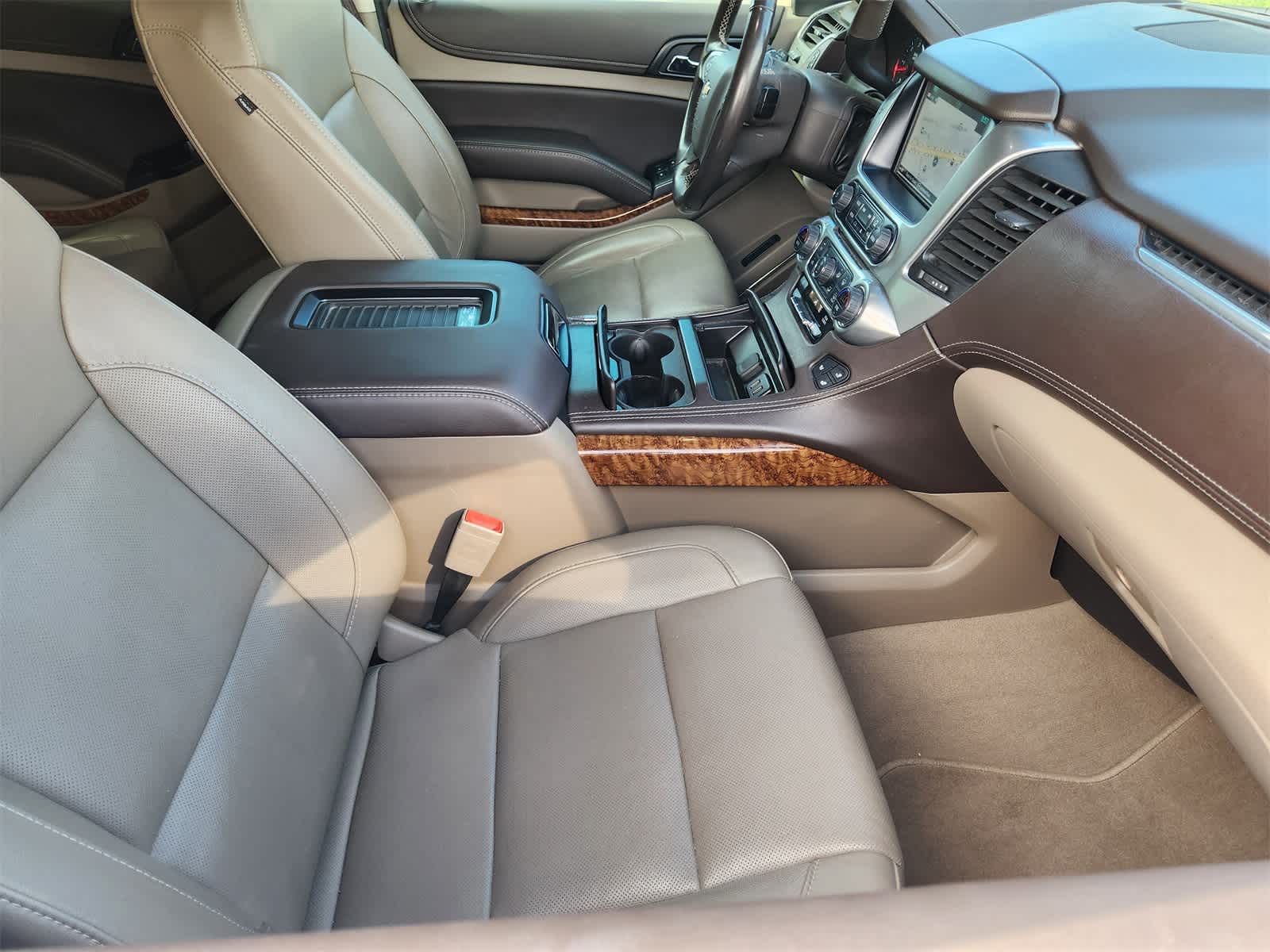 Thumbnail: 2019 Chevrolet Tahoe - 14