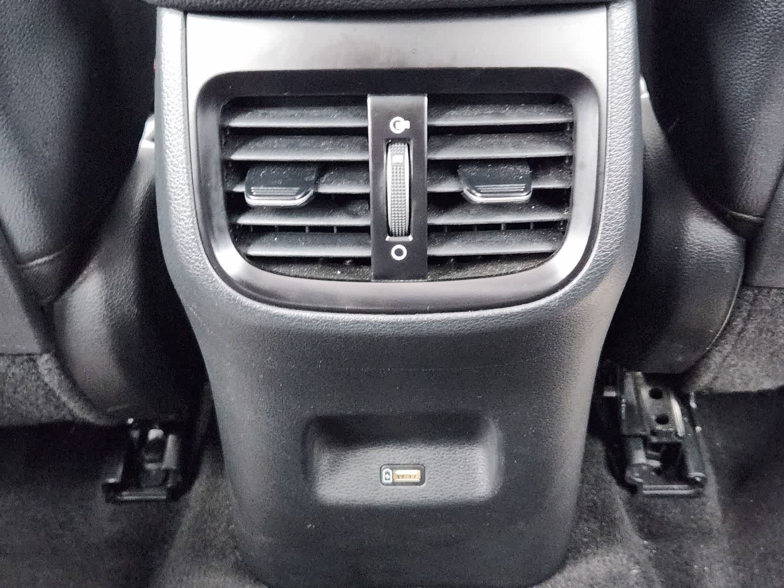 Thumbnail: 2023 Kia Forte - 31