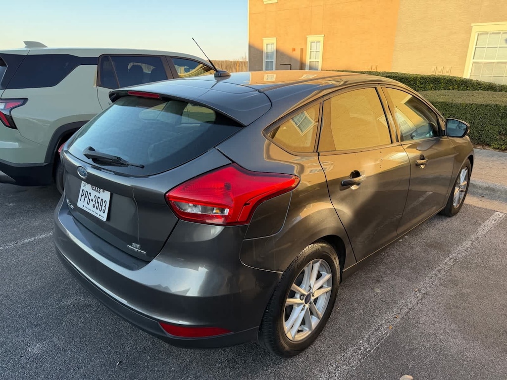 Used 2015 Ford Focus SE Hatchback