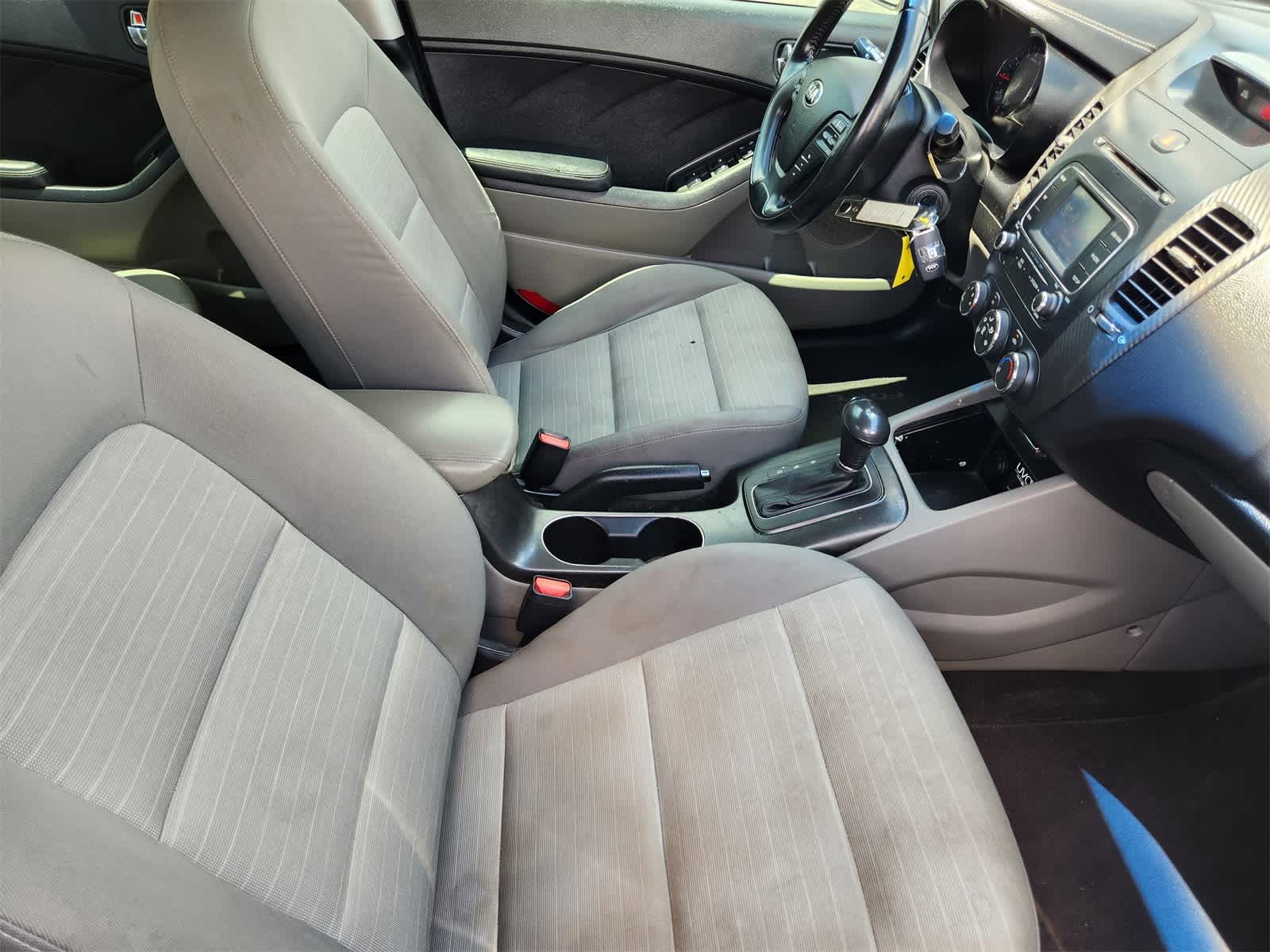 Thumbnail: 2014 Kia Forte - 14