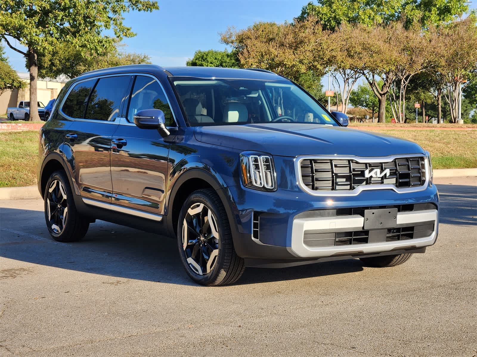 Thumbnail: 2025 Kia Telluride - 3