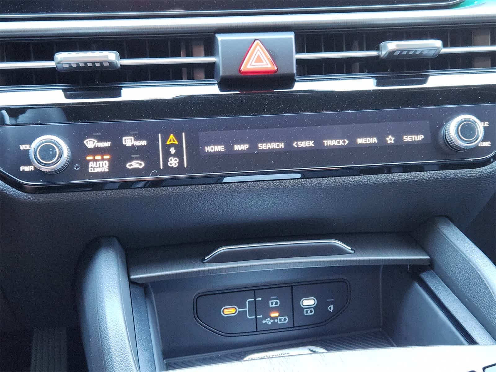 Thumbnail: 2026 Kia Sportage - 16