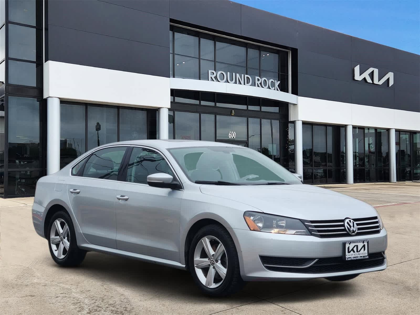 Thumbnail: 2012 Volkswagen Passat - 3