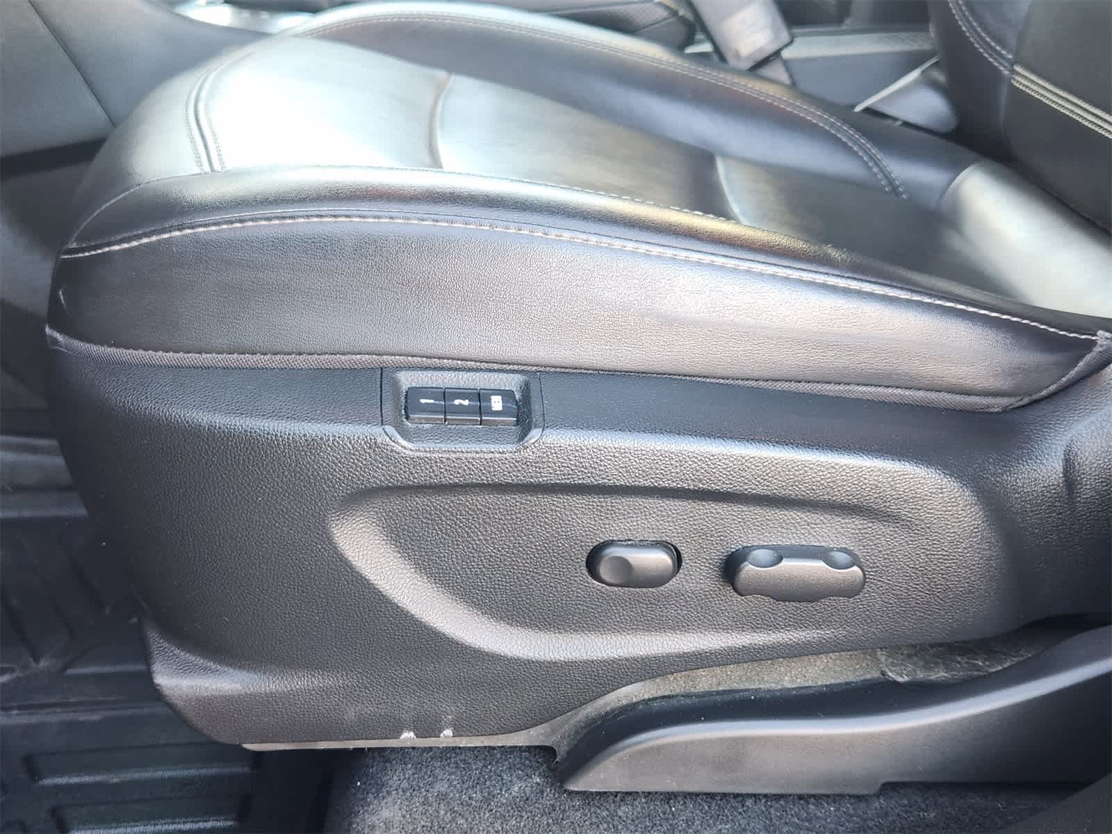 Thumbnail: 2016 Buick Encore - 23