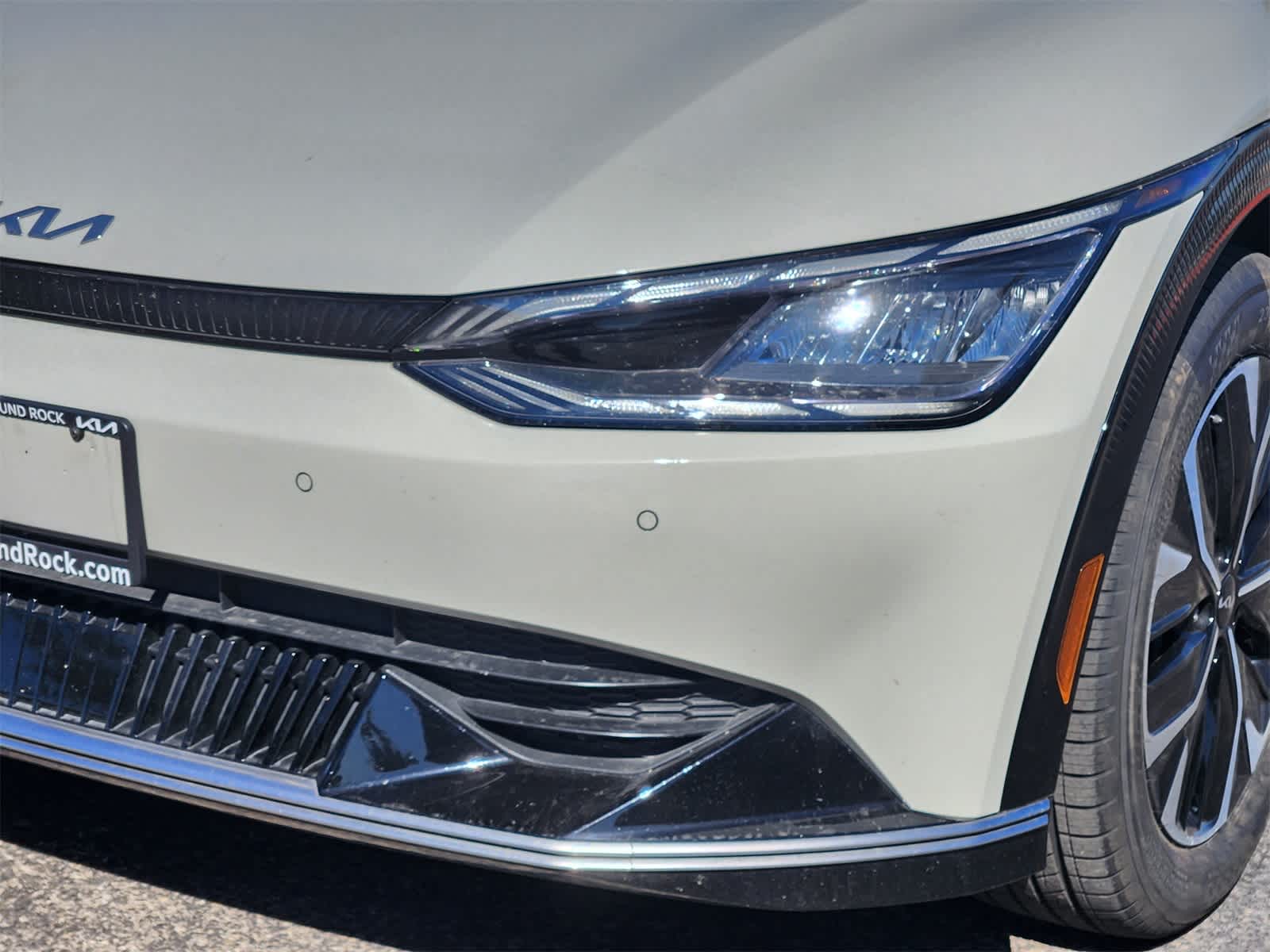 Thumbnail: 2023 Kia EV6 - 7