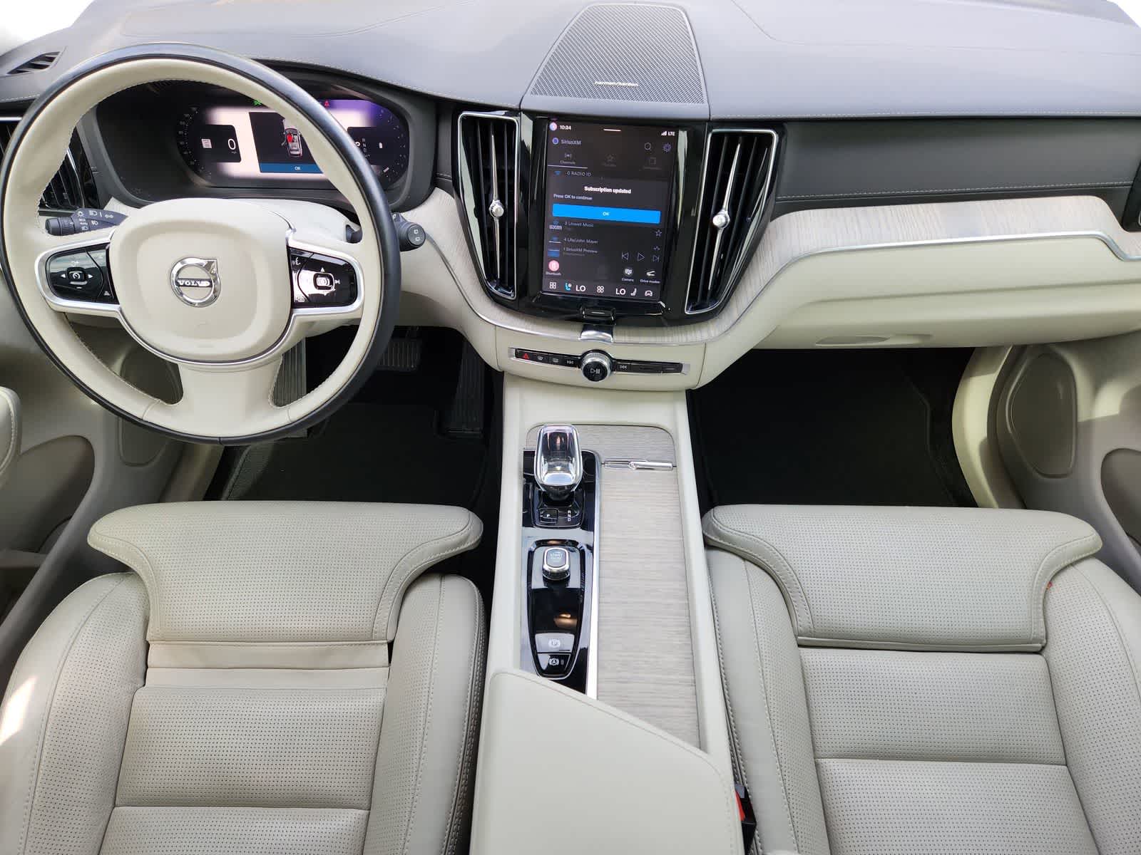 Thumbnail: 2023 Volvo XC60 - 24