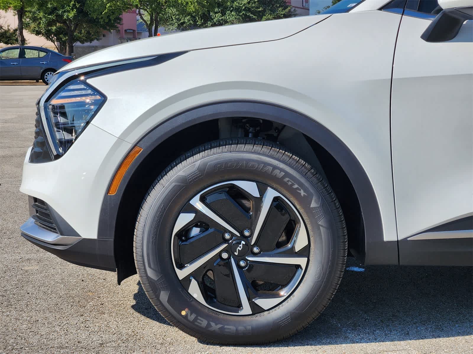 Thumbnail: 2025 Kia Sportage - 8