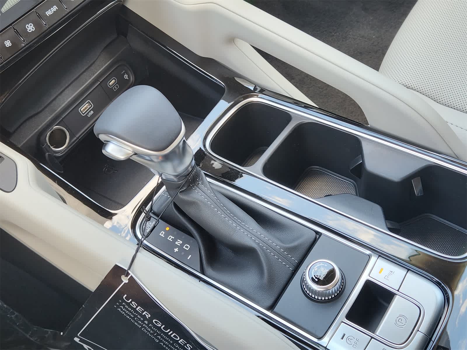 Thumbnail: 2025 Kia Telluride - 18