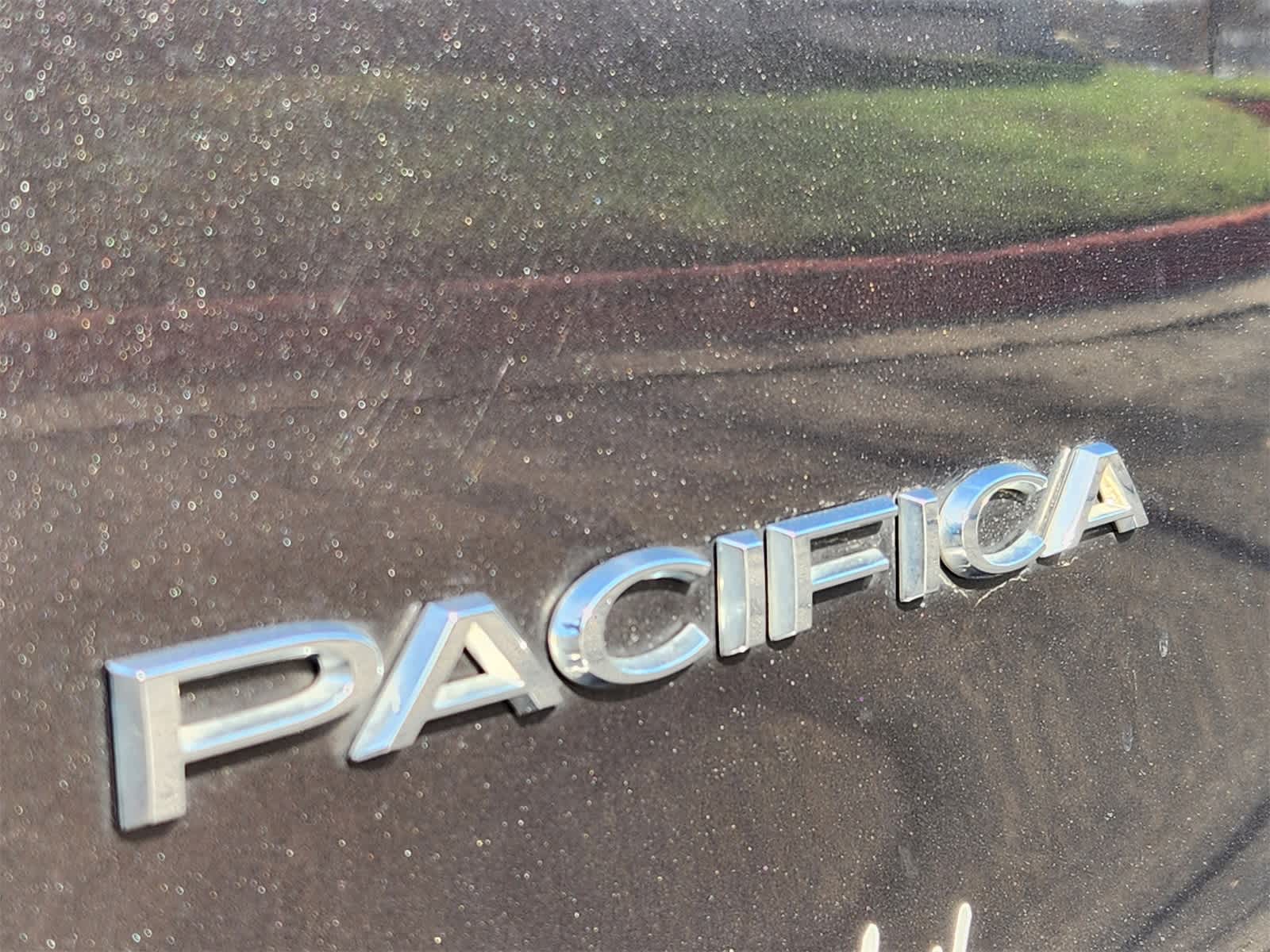 Thumbnail: 2021 Chrysler Pacifica - 11