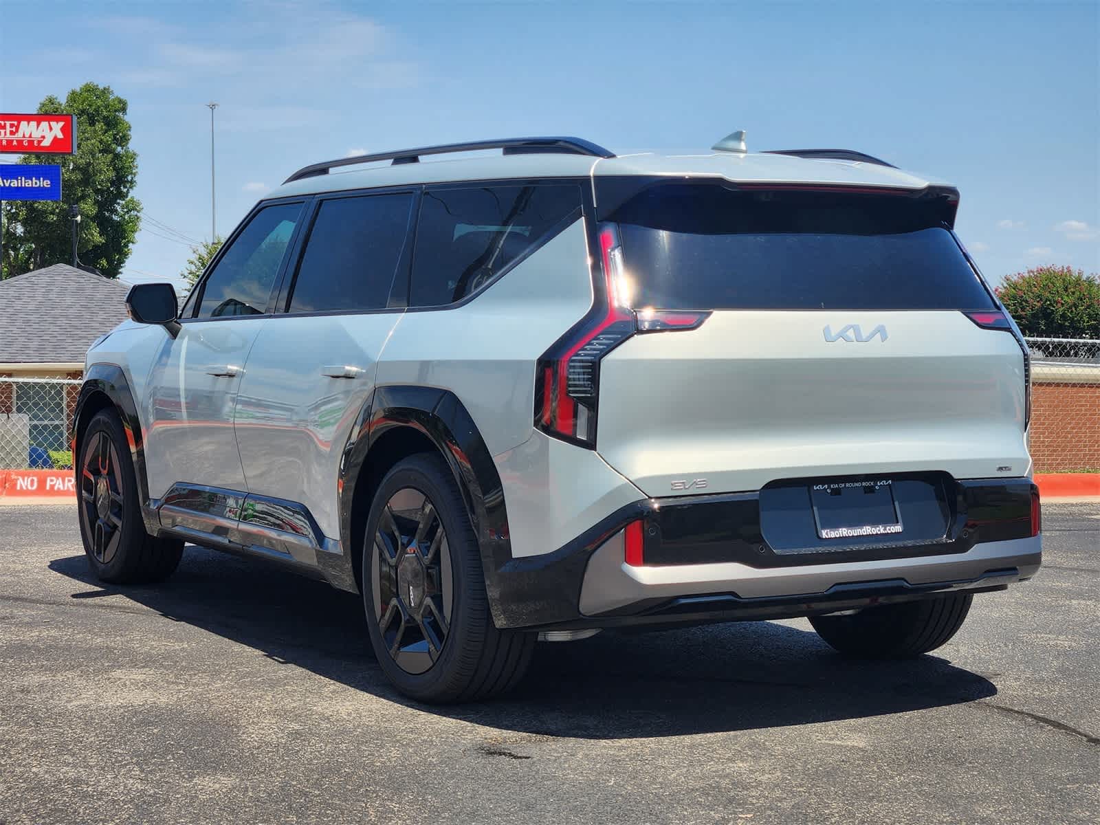 Thumbnail: 2026 Kia EV9 - 6