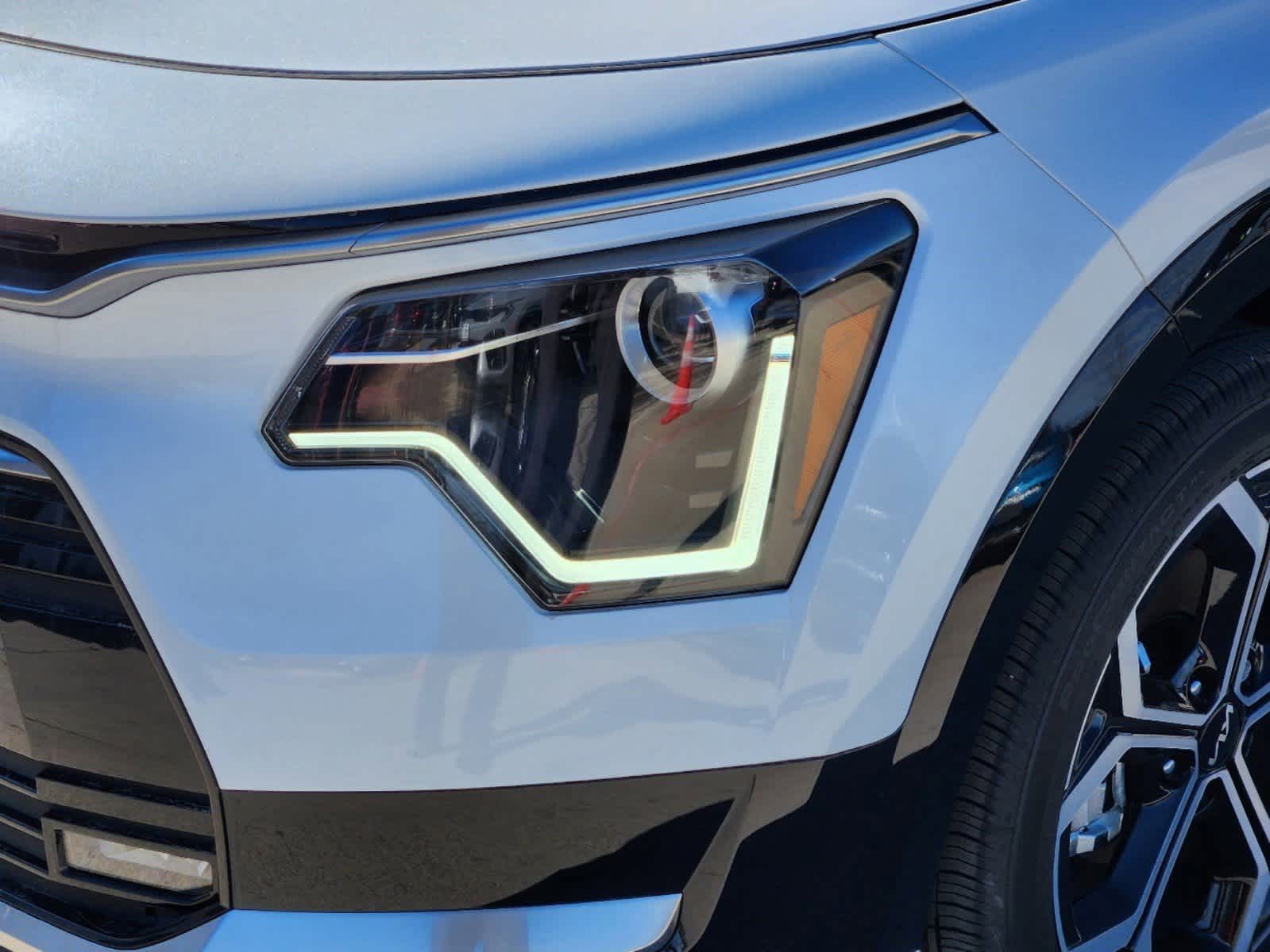 Thumbnail: 2025 Kia Niro - 6