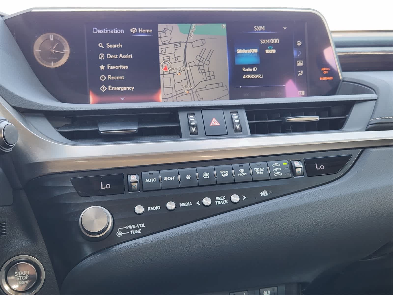 Thumbnail: 2021 Lexus ES - 17