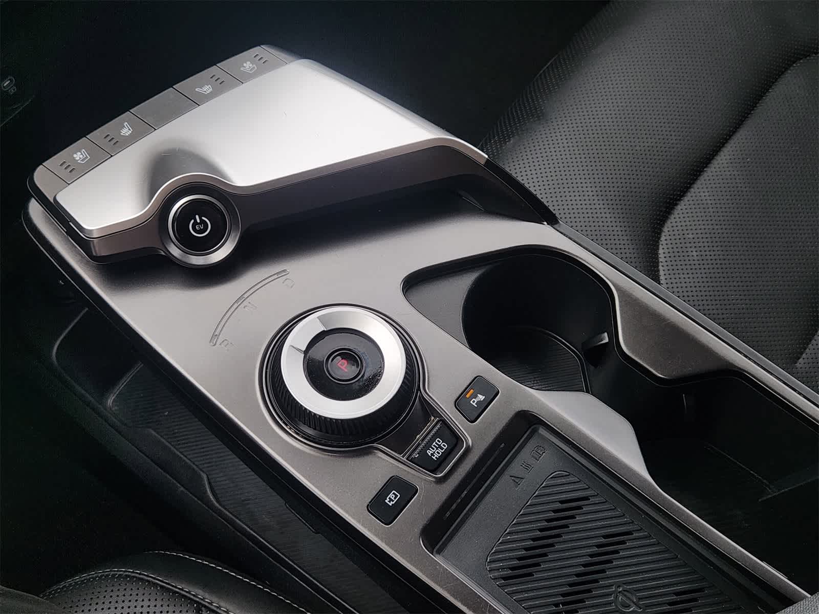 Thumbnail: 2024 Kia EV6 - 19