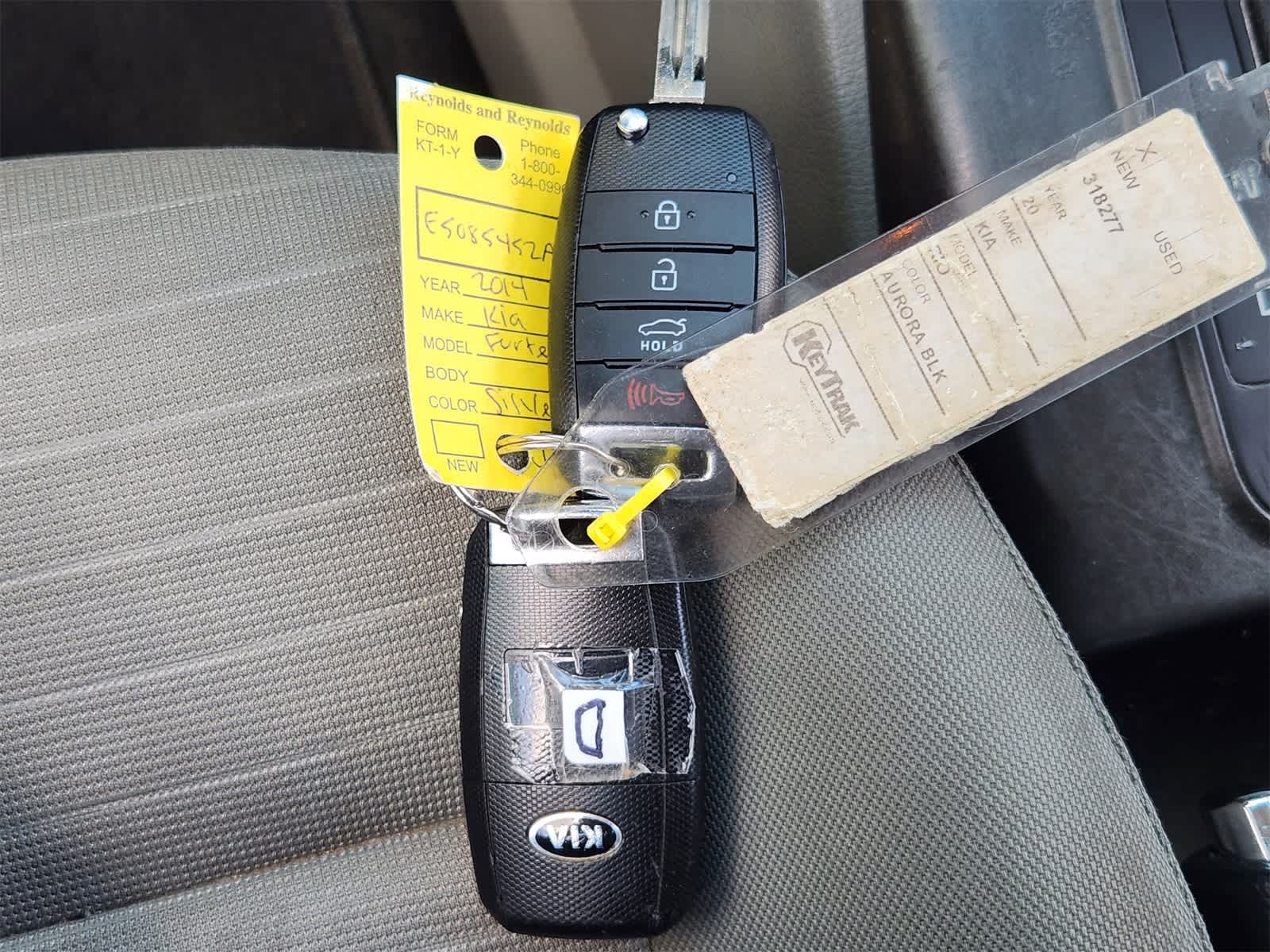 Thumbnail: 2014 Kia Forte - 31