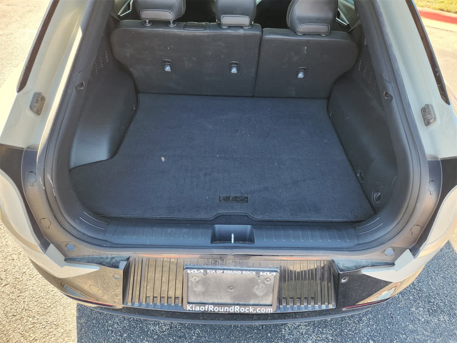 Thumbnail: 2023 Kia EV6 - 30