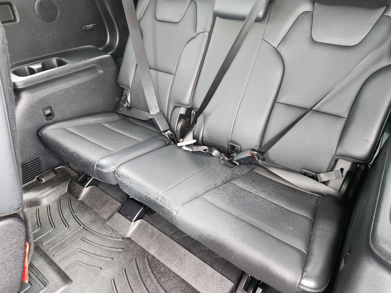 Thumbnail: 2021 Kia Telluride - 32