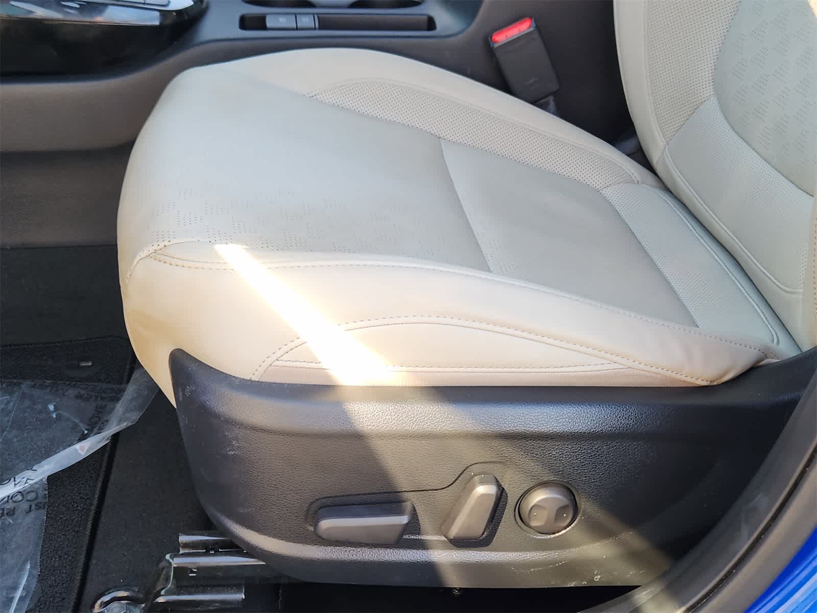 Thumbnail: 2023 Kia Seltos - 22